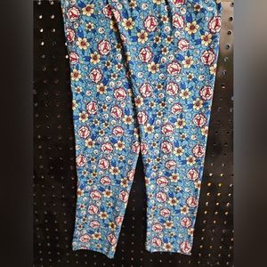 Lularoe Leggings Tall & Curvy!!